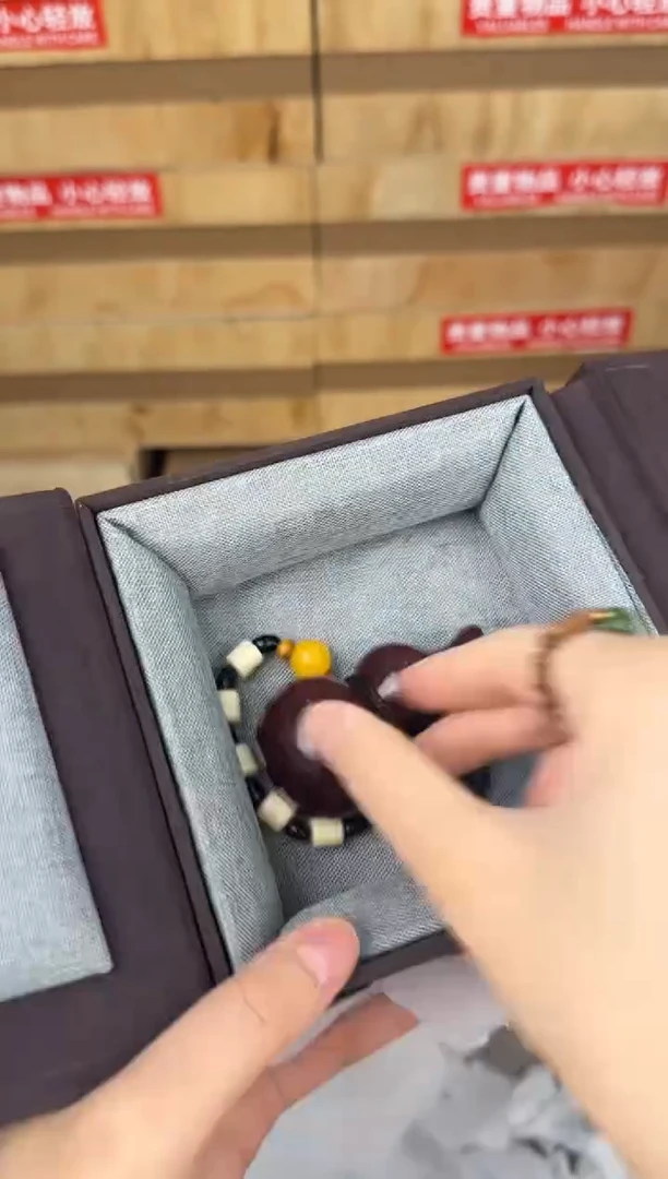 慈木器文玩阁血檀葫芦手把件链接@@YS1414