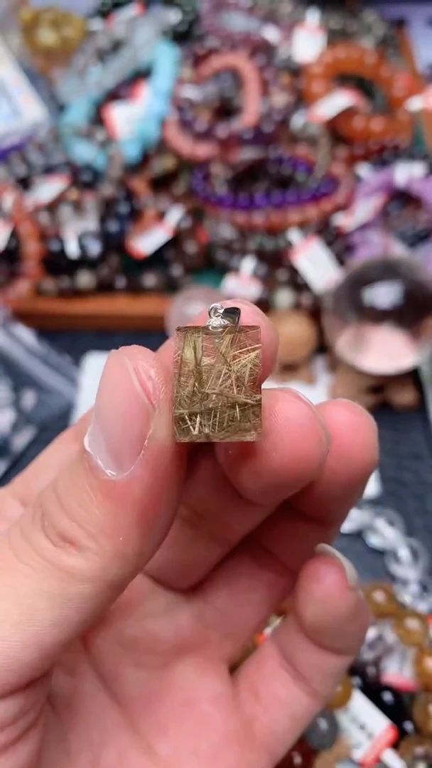 【闪购商品】水晶吊坠(赠链)银S925镶嵌192