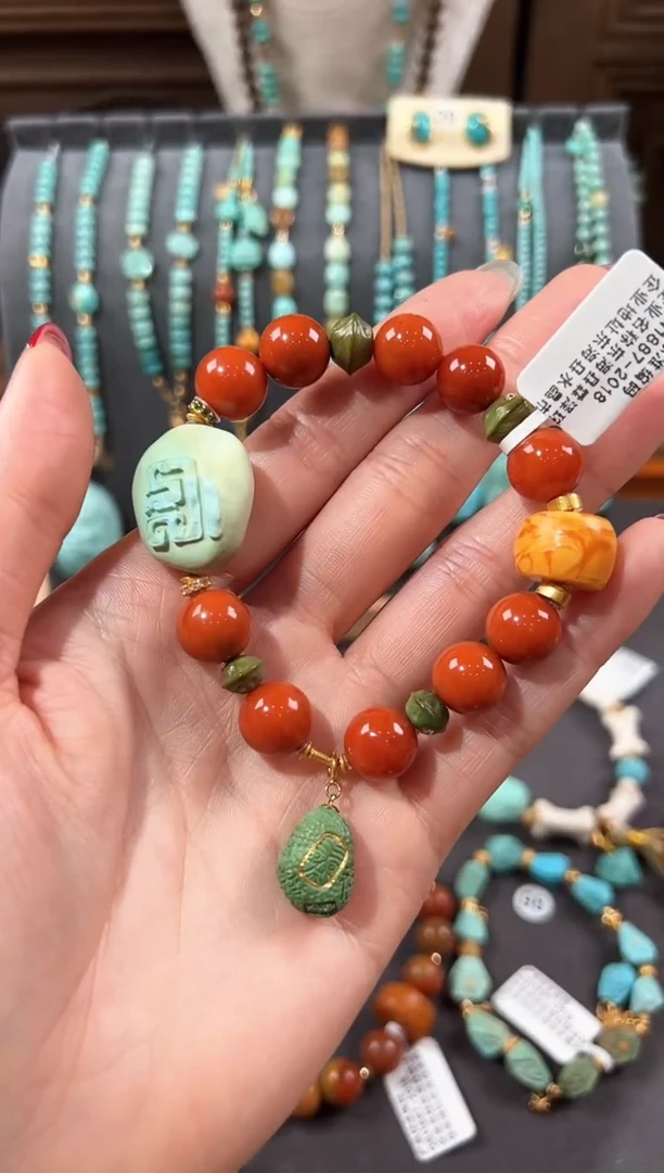 【闪购商品】南红玛瑙手链18K金镶嵌南红手链