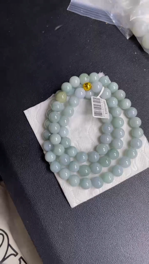 定制翡翠未镶嵌珠串