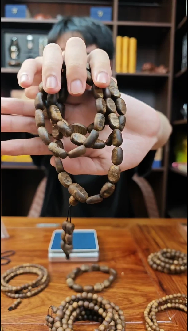 沉香手串绿奇楠留疤多圈50克重沉香手串