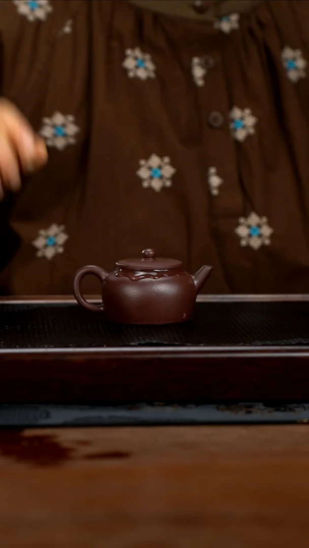 茶壶紫砂110cc黄龙山原矿紫泥平盖莲子16