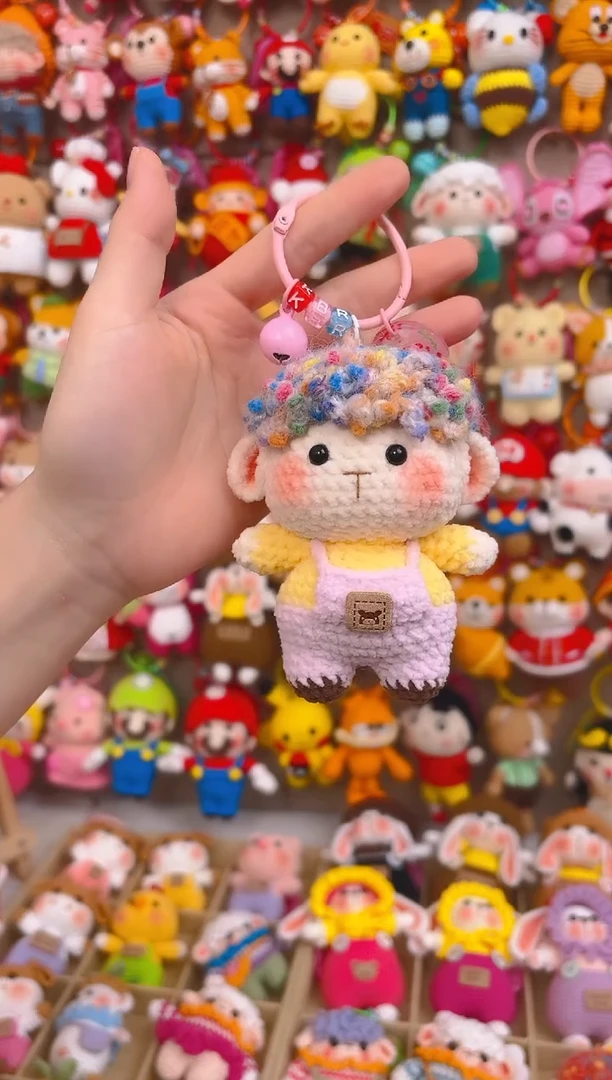 纯手工制作毛线钩织成品小羊