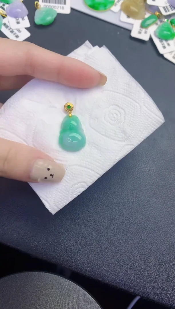 颈饰未镶嵌翡翠缅甸天然翡翠A货