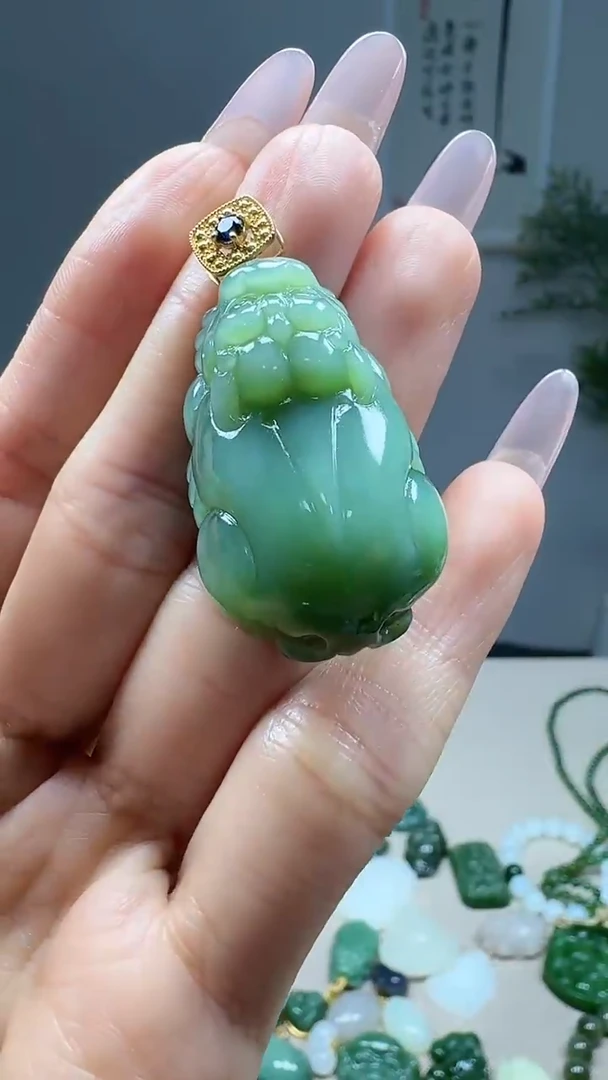 吊坠(不含链)18K金镶嵌和田玉1
