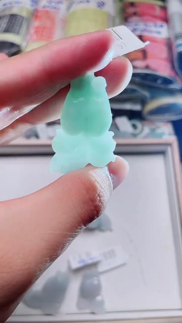 翡翠未镶嵌颈饰翡翠吊坠（不含链）