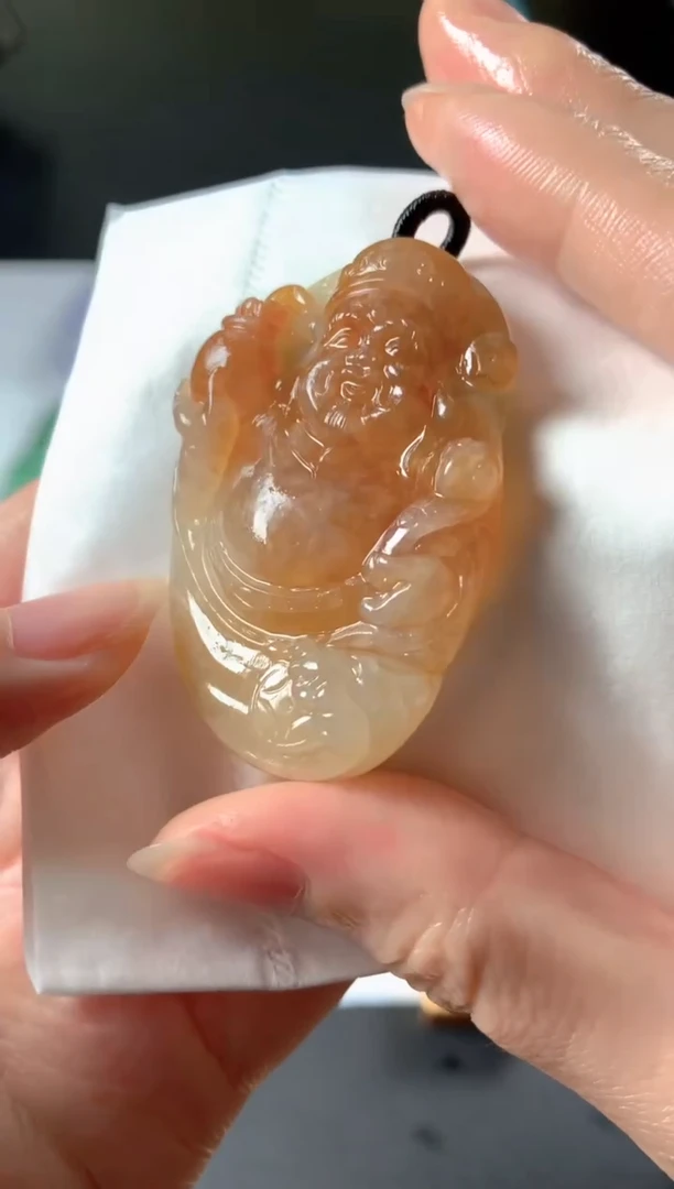 未镶嵌定制翡翠伊**妹毛货抛光