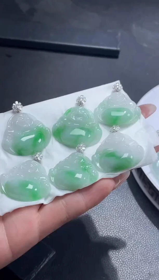 18K金镶嵌定制翡翠DDJ40312/多样性发一件