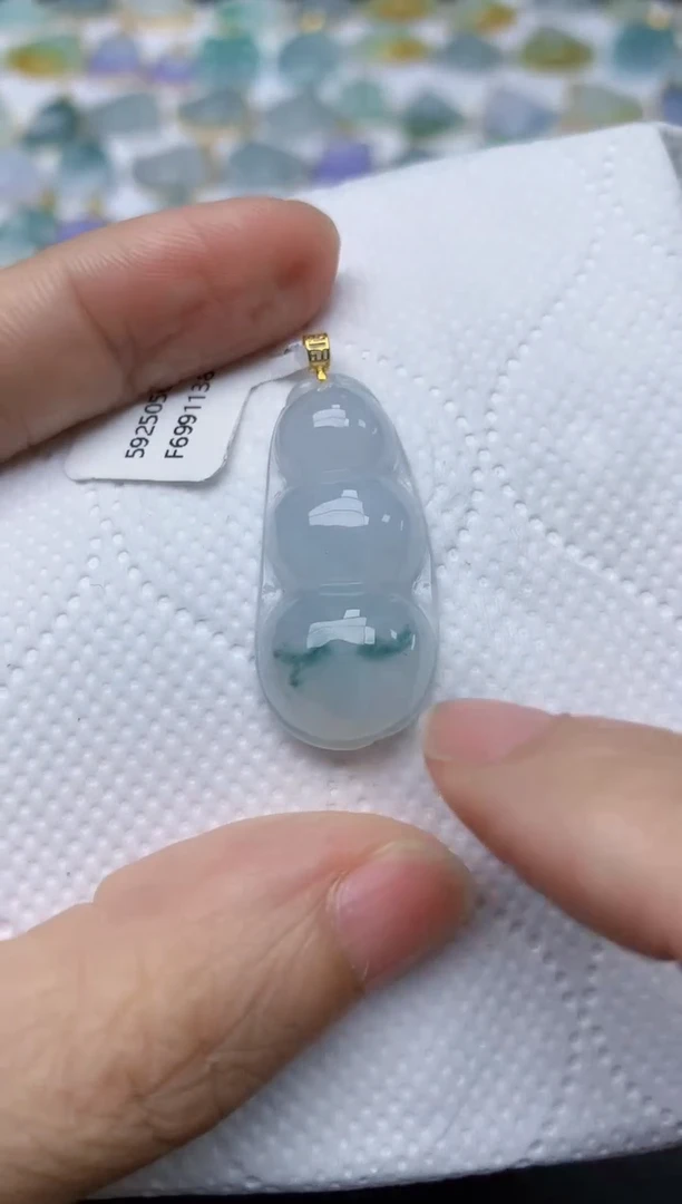 翡翠18K金镶嵌颈饰天然缅甸A货翡翠