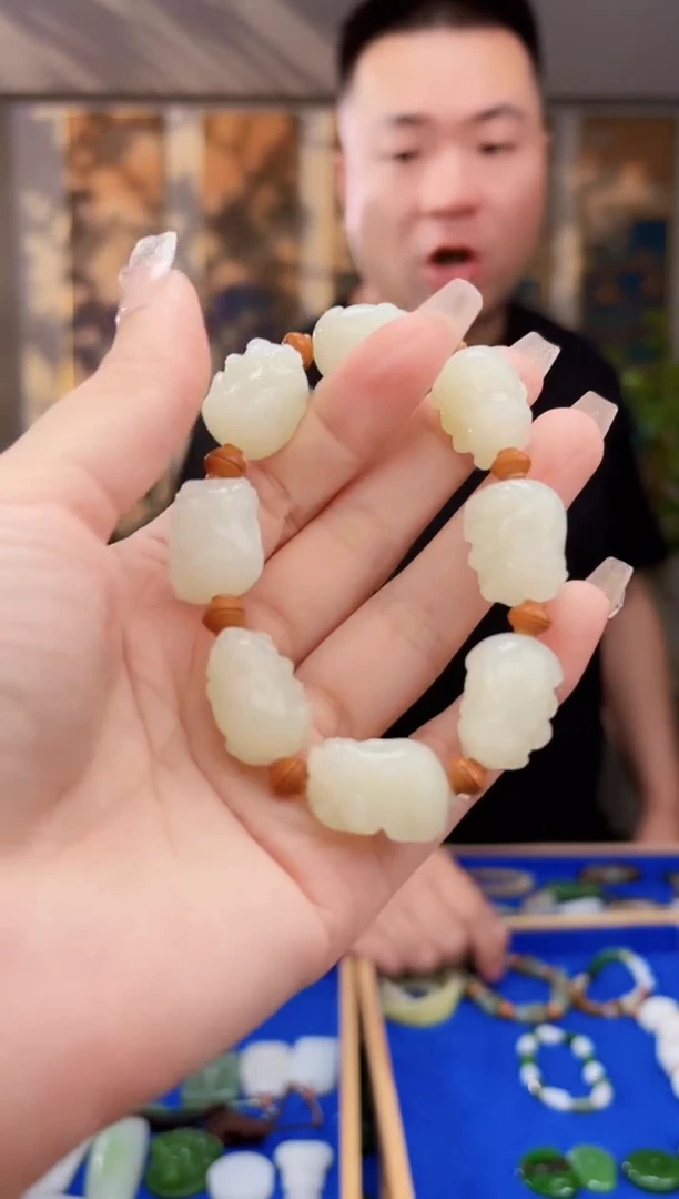 和田玉未镶嵌挂件拍一发一