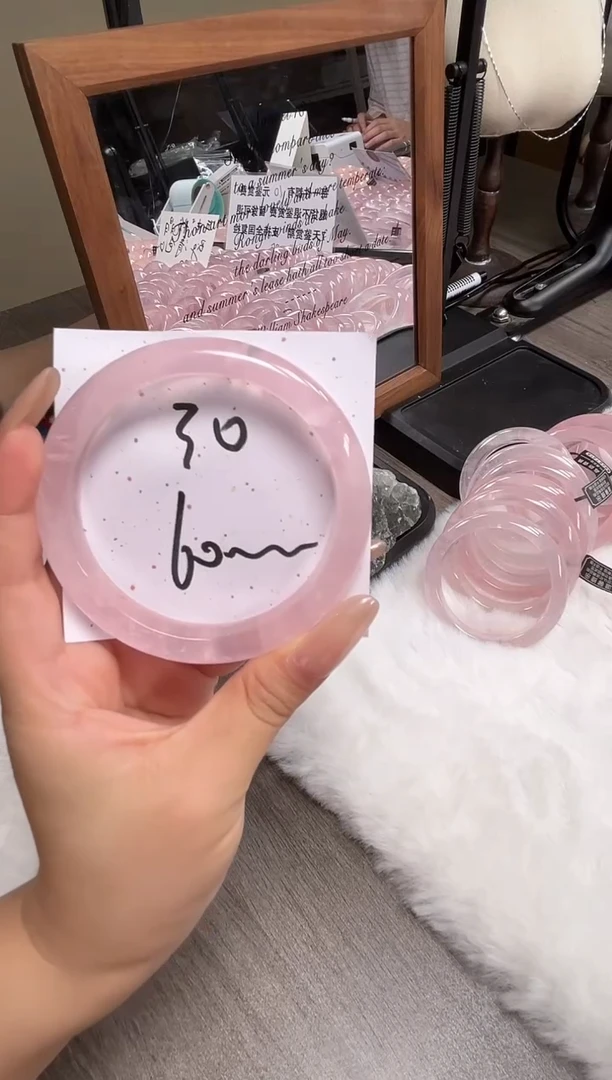 未镶嵌手镯水晶30粉水(清仓默认微瑕不扣细节)