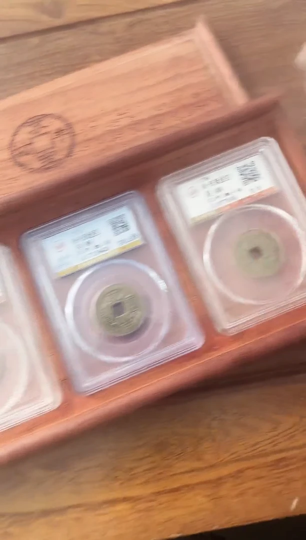 铜乾隆通宝 三枚