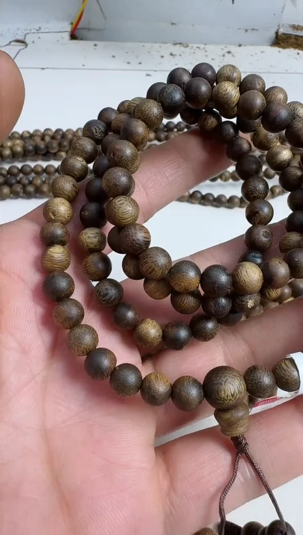 【闪购商品】沉香手串乌身0.7规格多圈16克虫漏