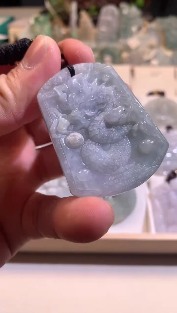 【闪购商品】翡翠颈饰未镶嵌02/13/52