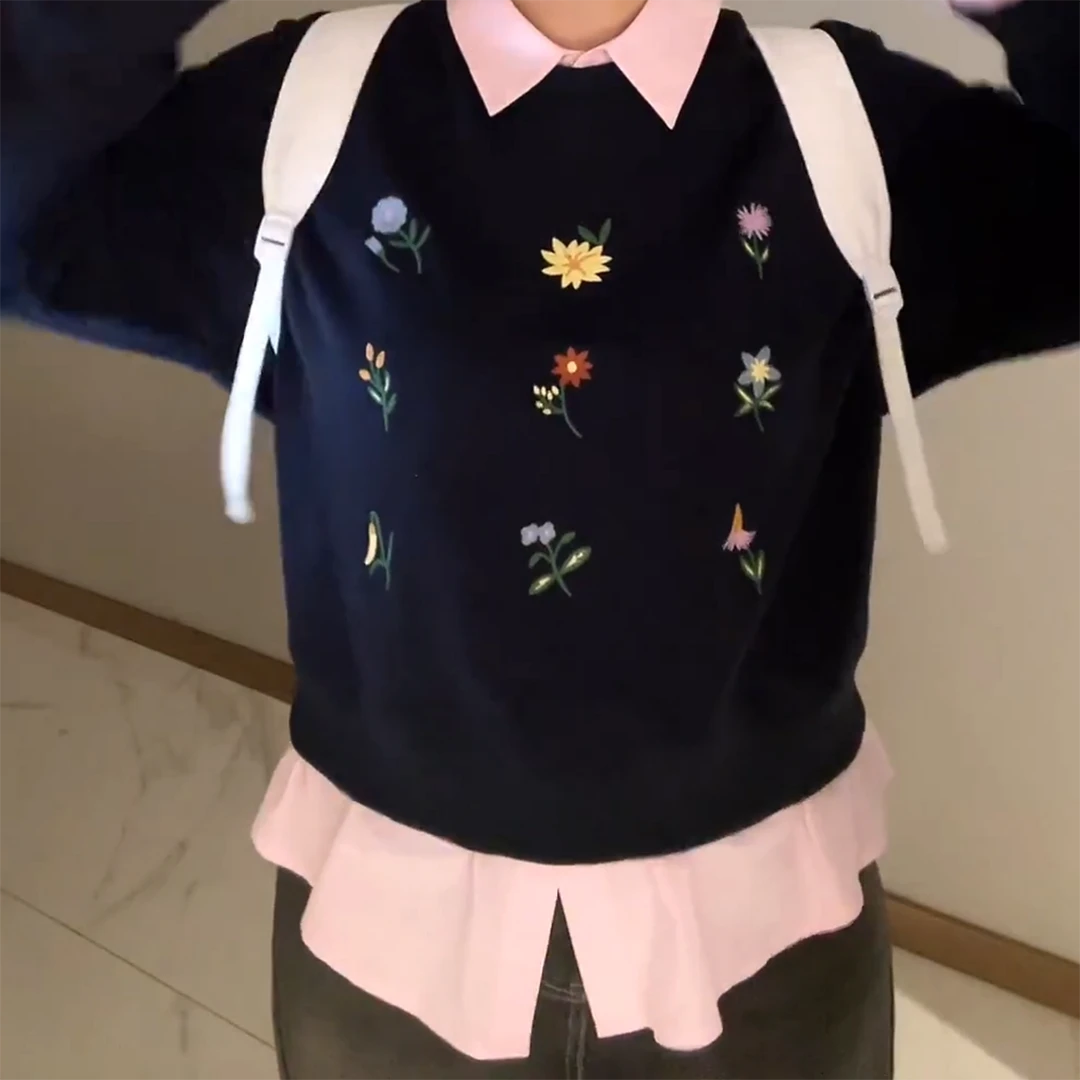 【韩女配方】微胖韩系简约花朵刺绣拼接假两件卫衣女C6327