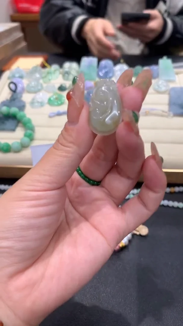 【闪购商品】定制翡翠未镶嵌翡翠
