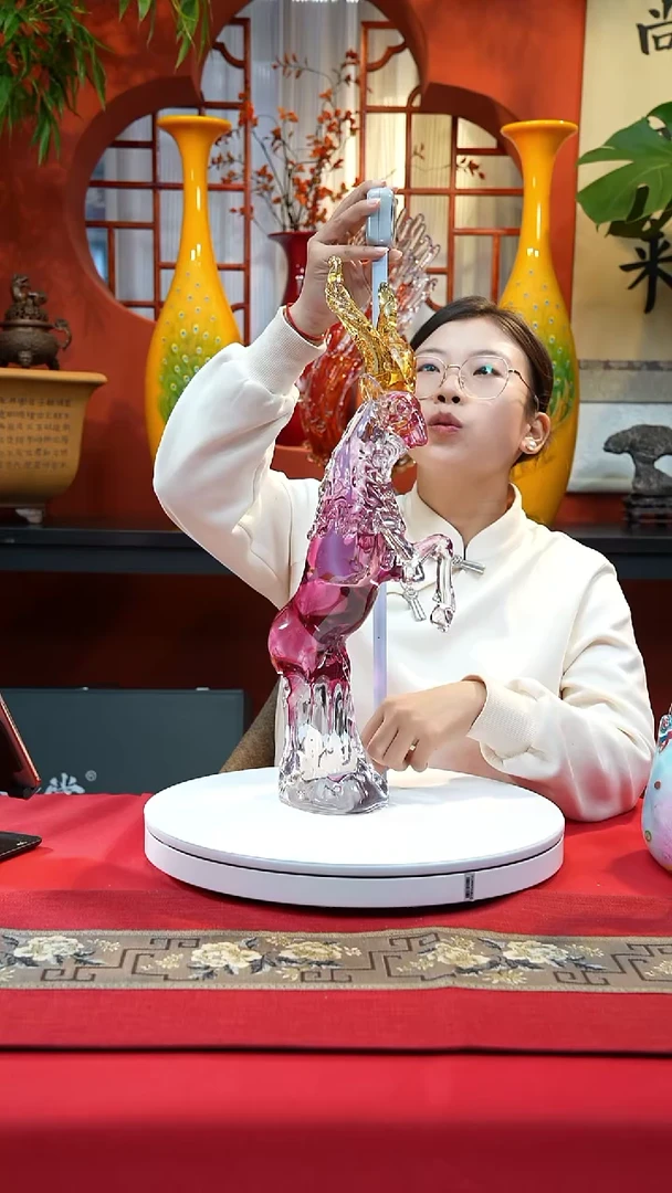 手工艺品琉璃金红羊