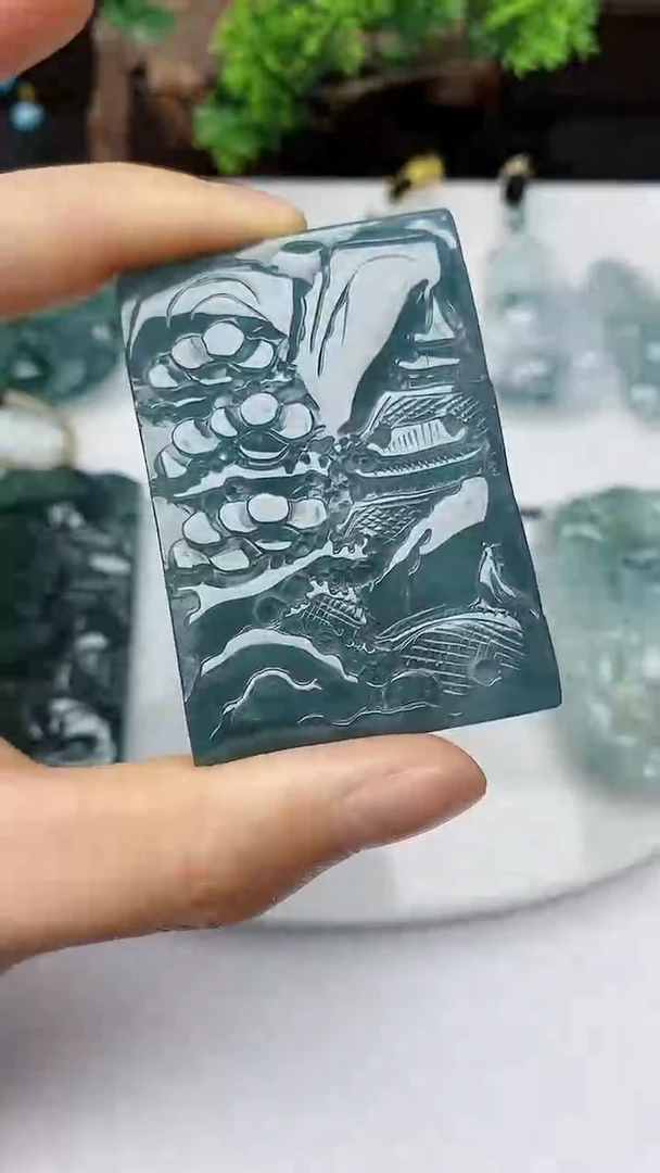 【闪购商品】翡翠颈饰未镶嵌