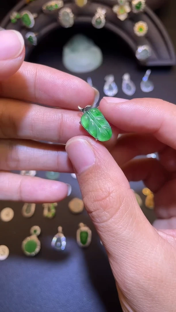 吊坠(不含链)银S925镶嵌翡翠1