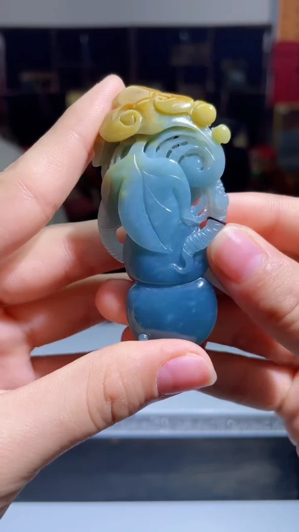 【闪购商品】翡翠吊坠(不含链)未镶嵌A42