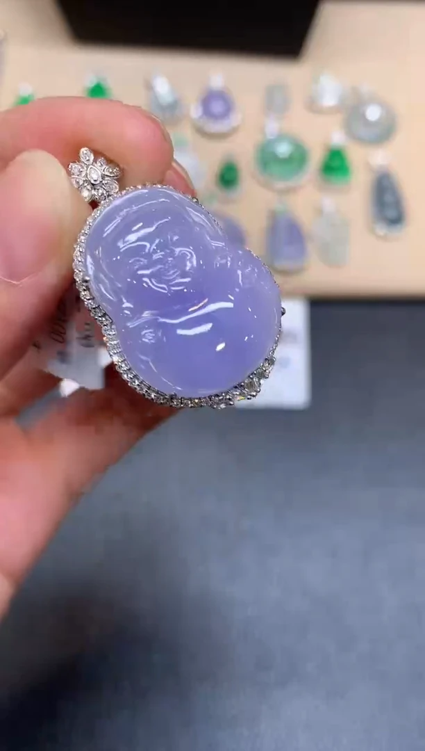 颈饰18K金镶嵌翡翠财神【无服务费【48小时鉴赏期】