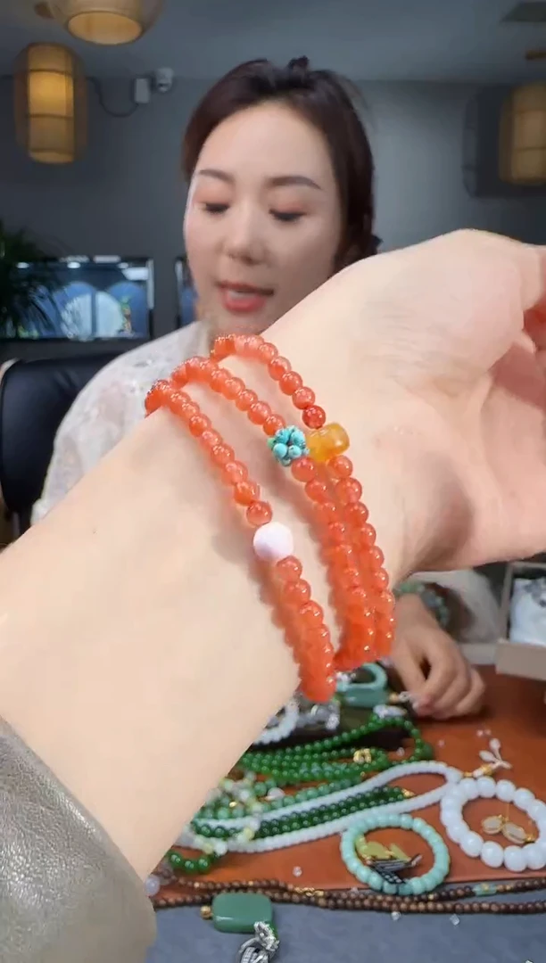 颈饰未镶嵌南红玛瑙1