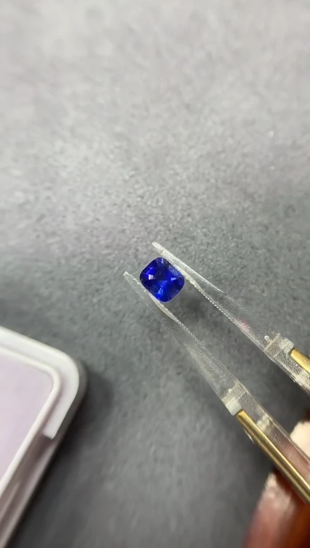 裸石蓝宝石1.05ct  GUILD63010