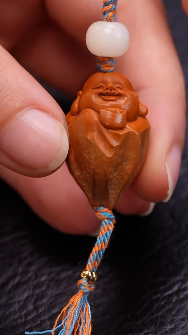 【闪购商品】橄榄核吊坠橄榄核