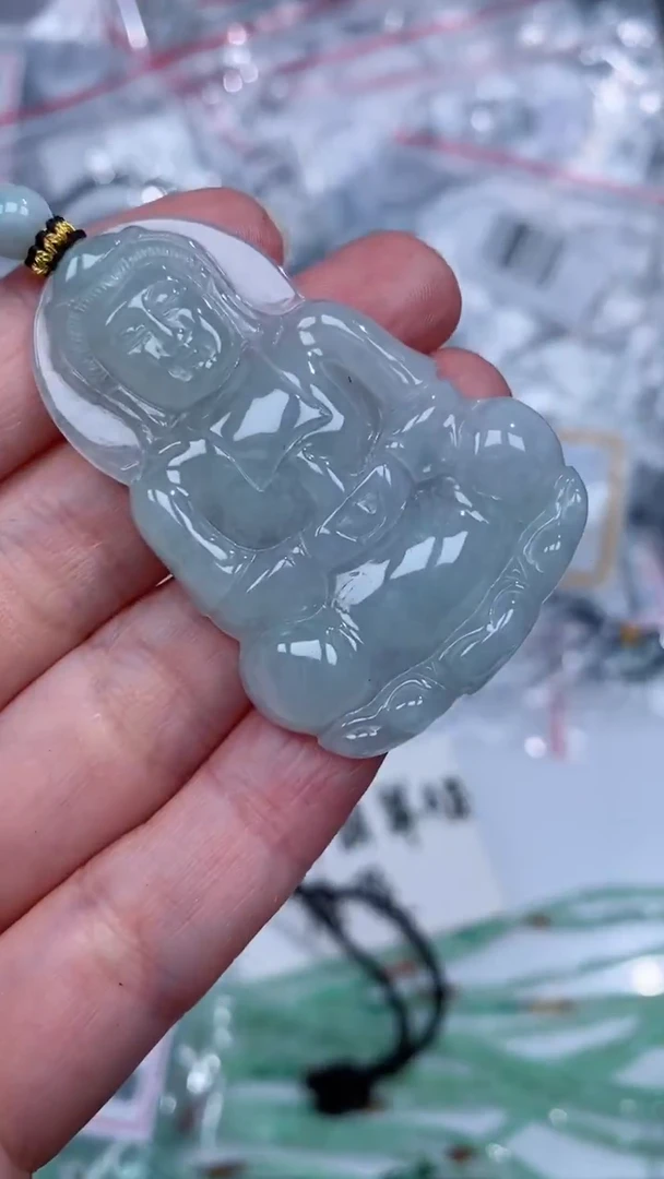 颈饰未镶嵌翡翠吊坠