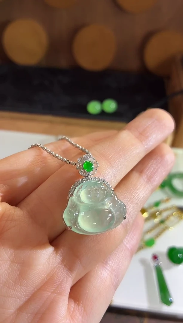 吊坠(不含链)18K金镶嵌翡翠吊坠