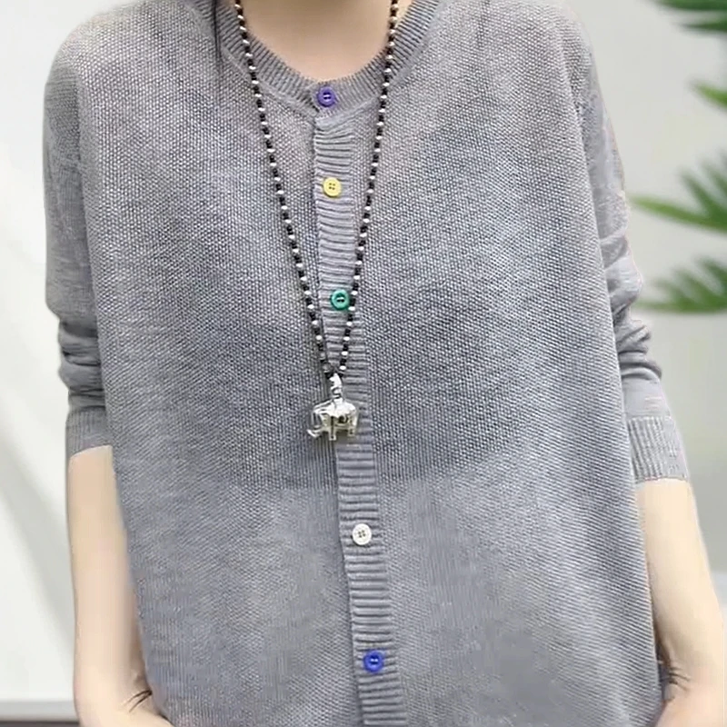 气质彩扣设计感针织开衫女2025夏季新款纯色百搭显瘦薄款防晒罩衫