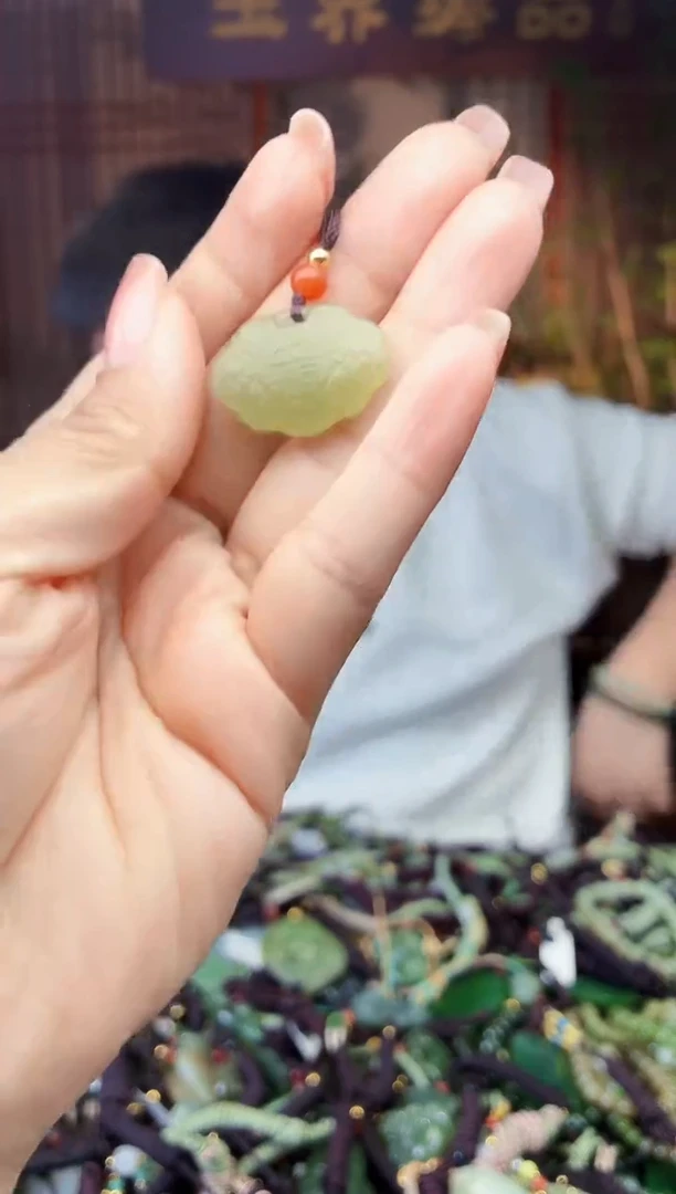 颈饰未镶嵌和田玉多样性发货拍一发一