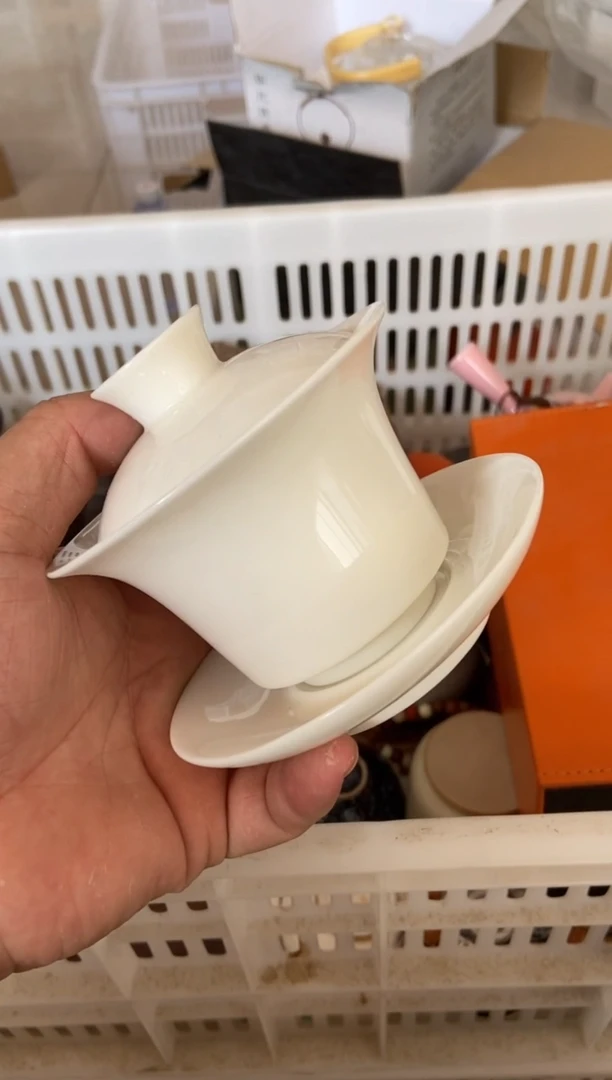 无运费险有瑕疵的摄影的产品有使用过的痕迹有点脏介意勿拍0