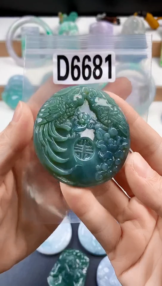 颈饰未镶嵌翡翠天然翡翠吊坠挂件