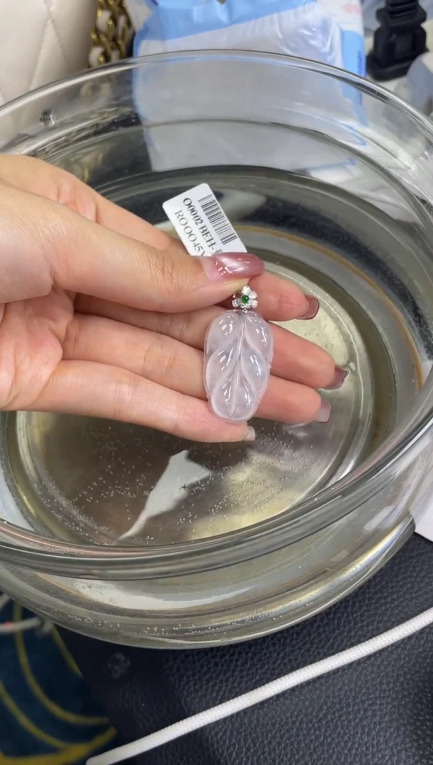 18K金镶嵌定制翡翠DDJ36320