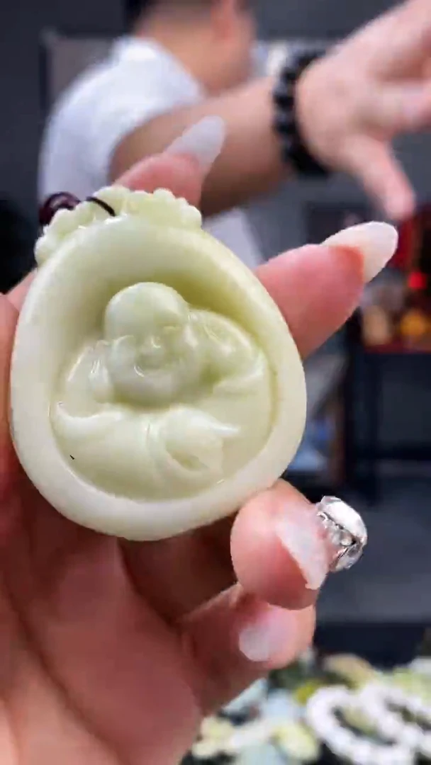 未镶嵌蛇纹石玉其他天然岫玉（多样性发其中之一）