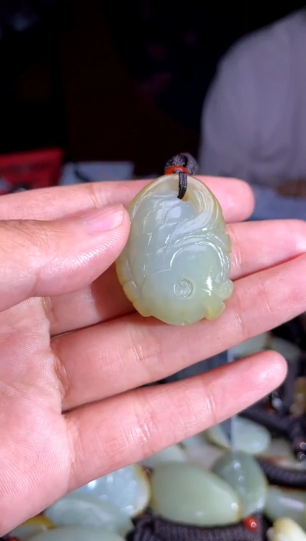 和田玉未镶嵌挂件1
