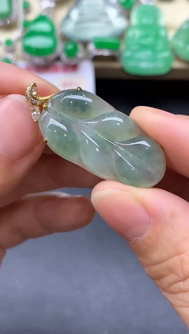 颈饰18K金镶嵌翡翠188-中国好珍宝