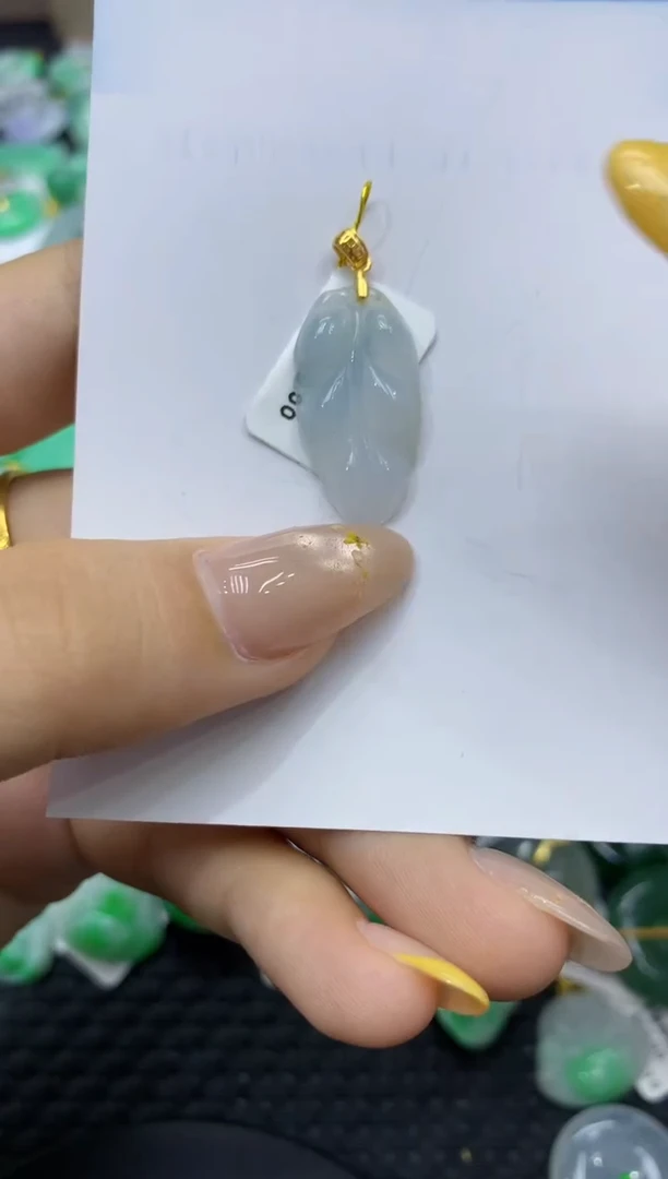 颈饰未镶嵌翡翠天然缅甸翡翠A货