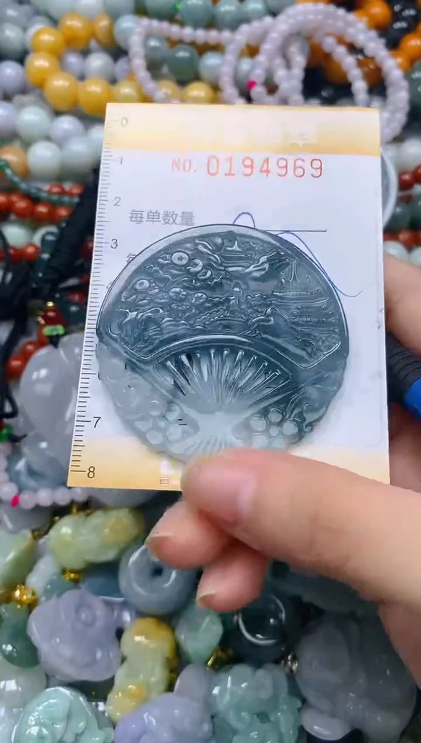 翡翠未镶嵌颈饰闪购0194969