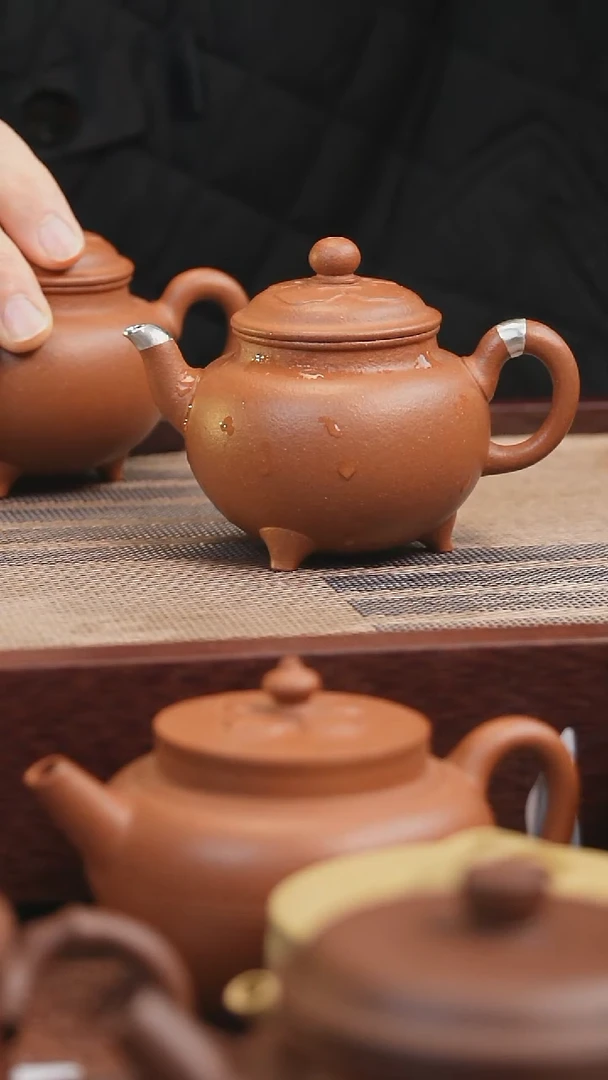【闪购商品】紫砂茶壶红降坡三足如意大彬