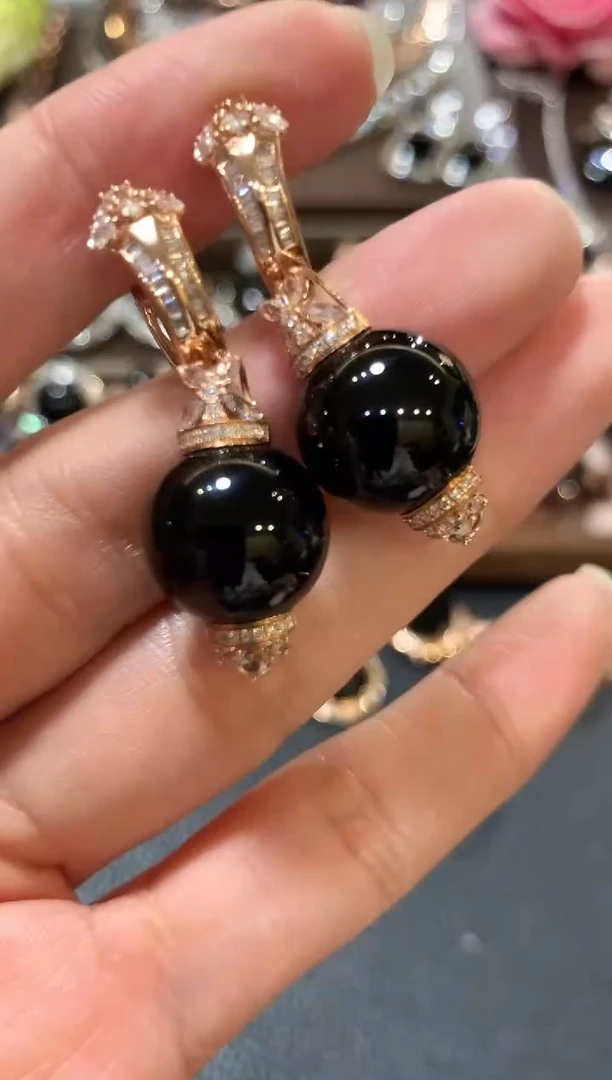 18K金镶嵌翡翠耳饰安*菌m148