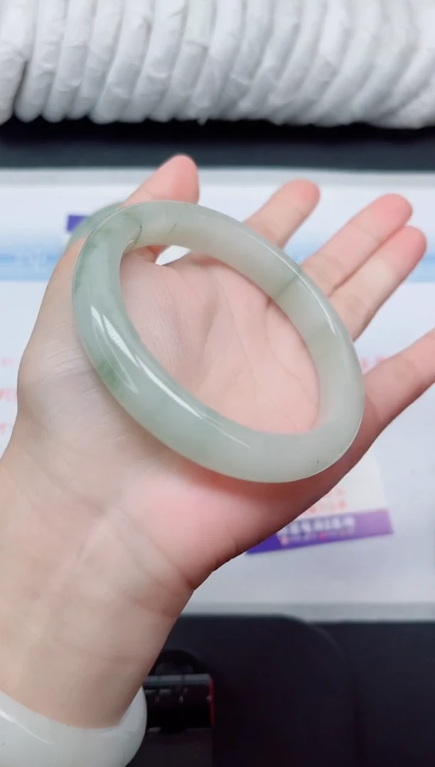 【闪购商品】石英质玉手镯未镶嵌5#60.3