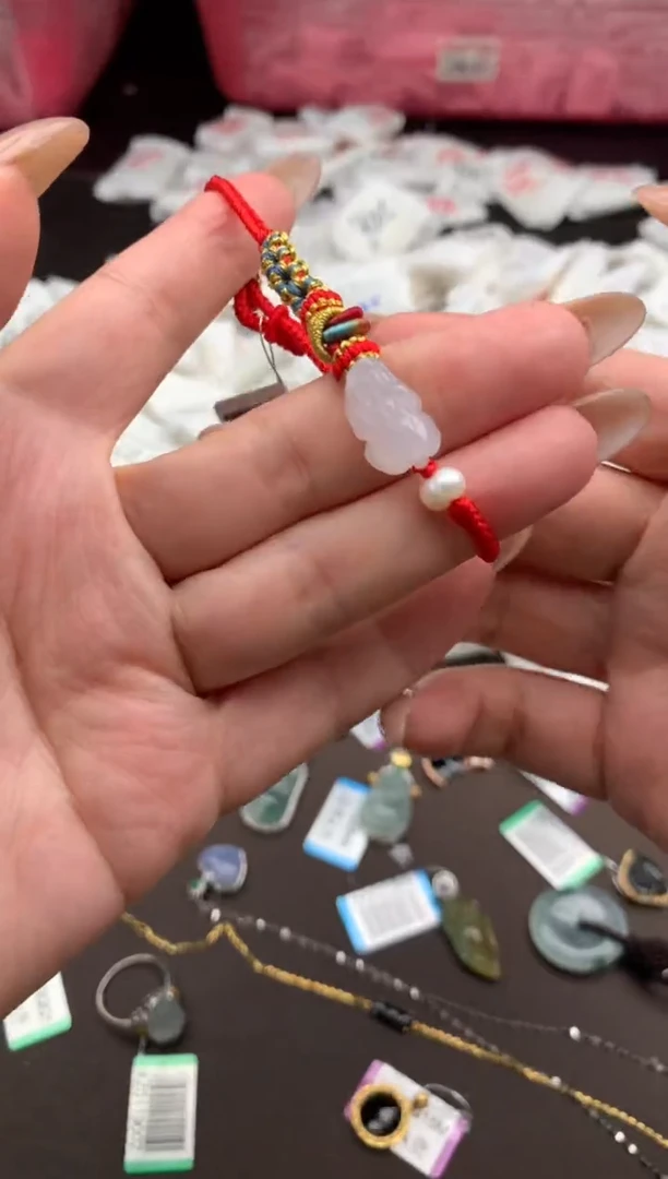 【闪购商品】翡翠手绳未镶嵌   一