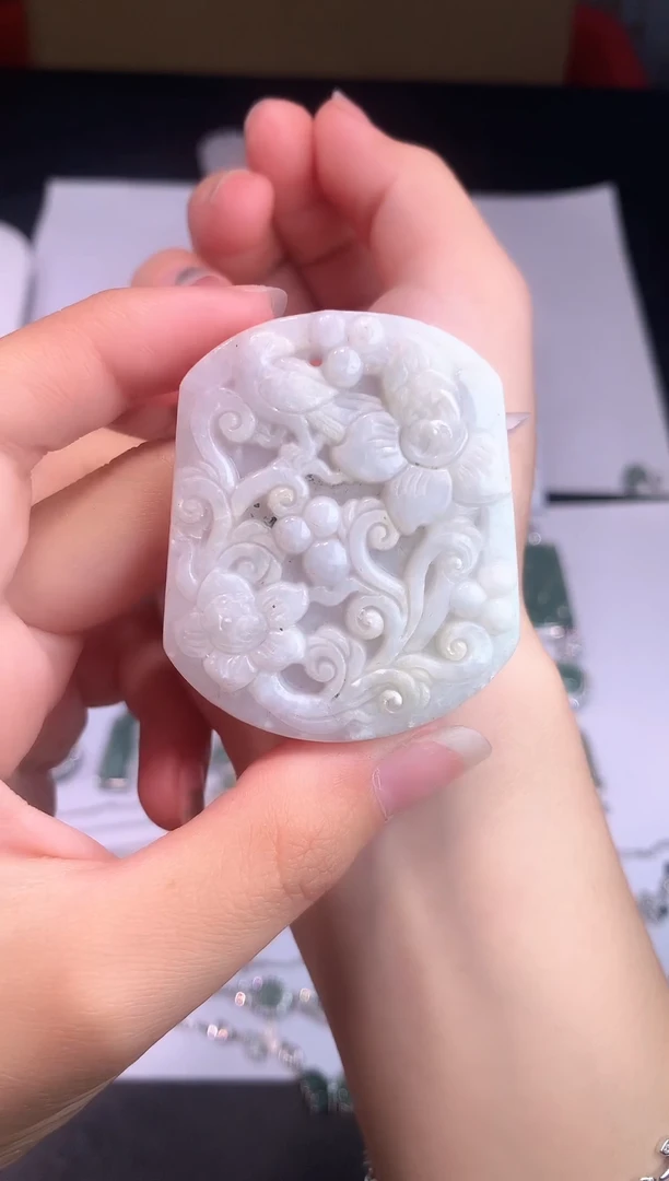 颈饰未镶嵌翡翠0芹0翡翠珠宝243