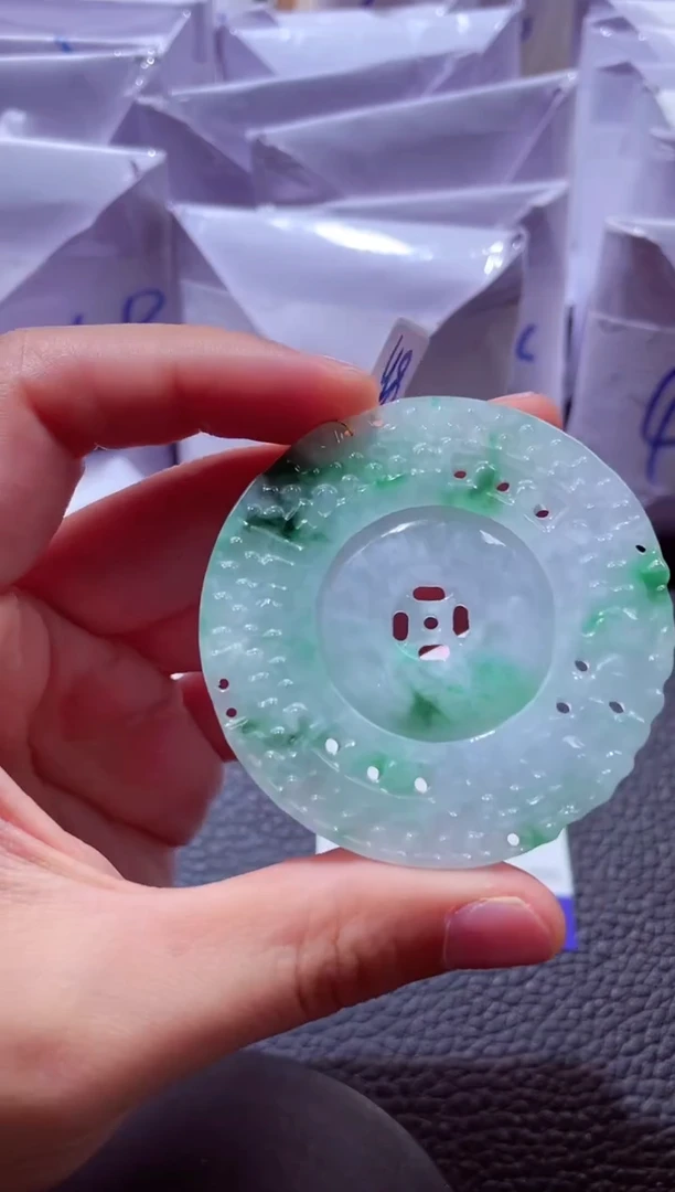 颈饰未镶嵌翡翠00003801