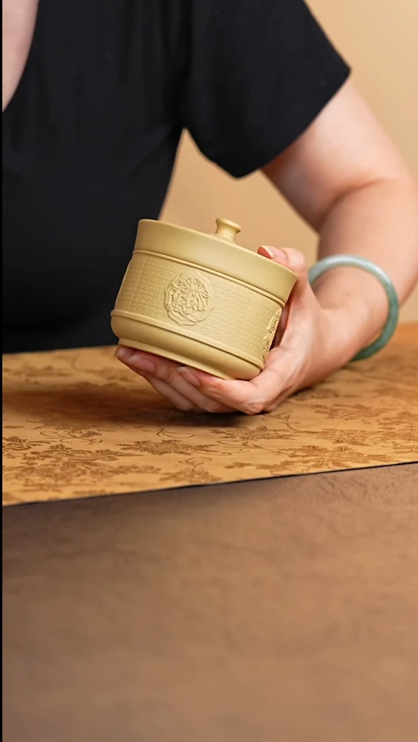 紫砂茶叶罐宜兴原矿紫砂段泥梅兰竹菊茶叶罐
