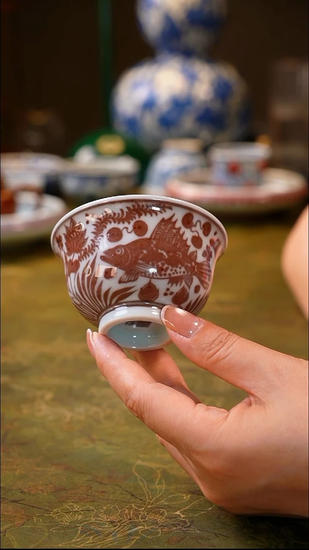 其他釉里红鱼藻杯