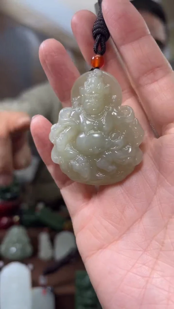 颈饰未镶嵌和田玉·