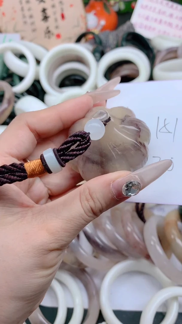 石英质玉手镯未镶嵌151